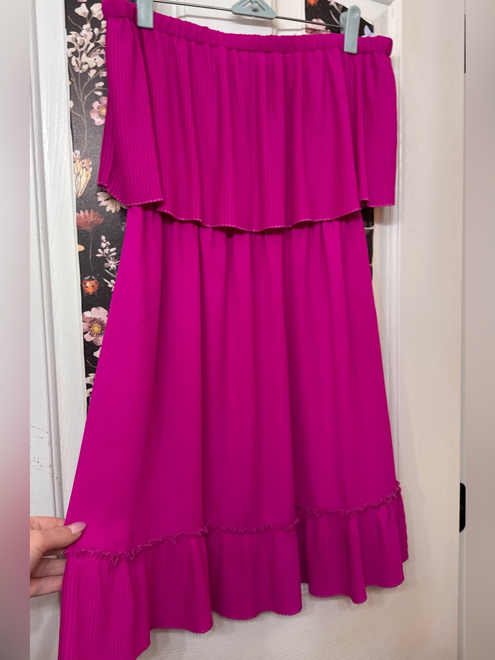 Devlin Off-Shoulder Blouse in Vibrant Fuchsia